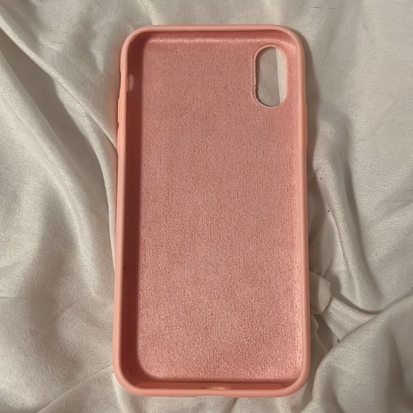 Pink iPhone XR case - Picture 2 of 3